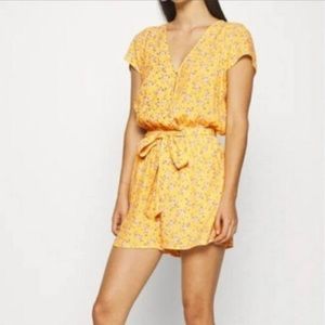 AMERICAN EAGLE SURPLICE ROMPER